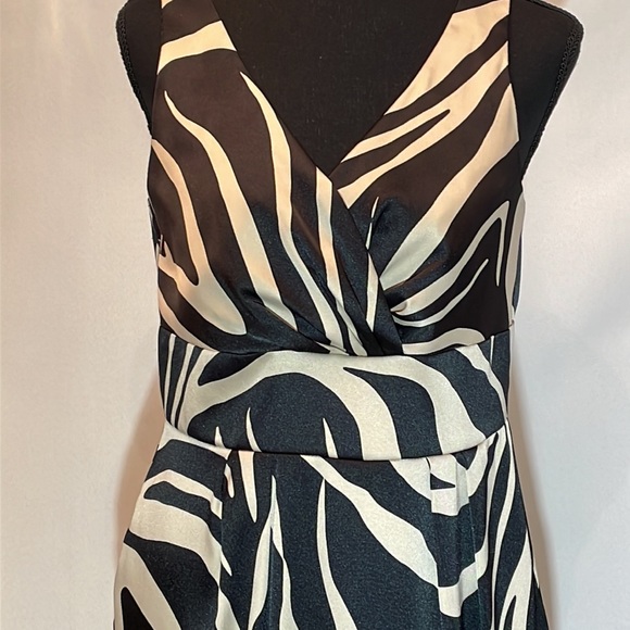 Dress barn Collection Zebra Print - Picture 3 of 8